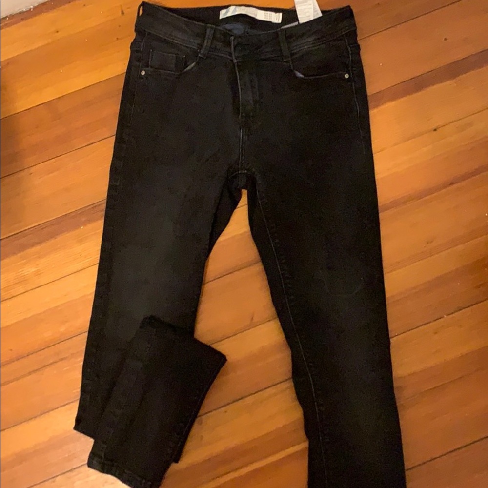 Black skinny jeans